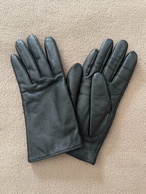 BEAUTIFUL Vintage 2000s Black Leather Gloves Old Navy S/M